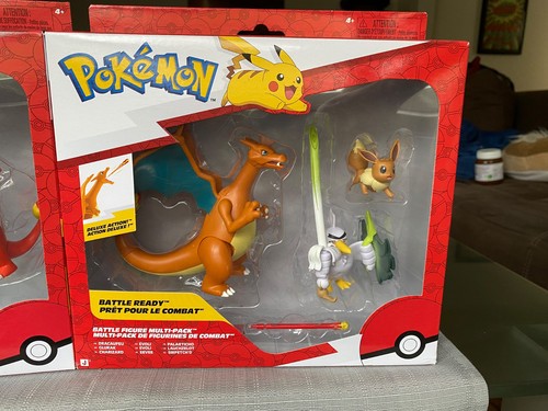 Pokemon battle figure - battle,